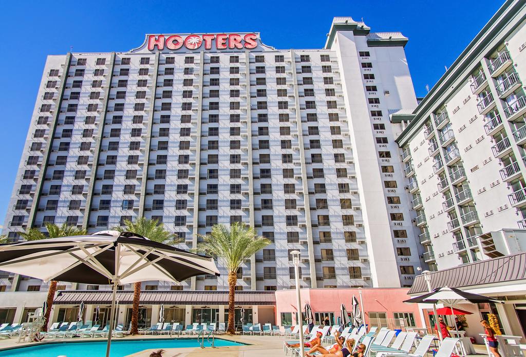 فندق Hooters Casino Hotel